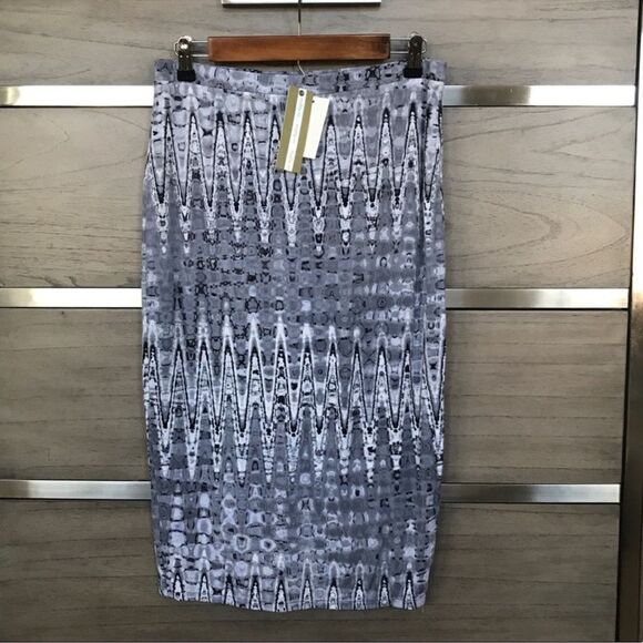 Matty M Contrast Tie-Dye Skirt C17 - Picture 1 of 5